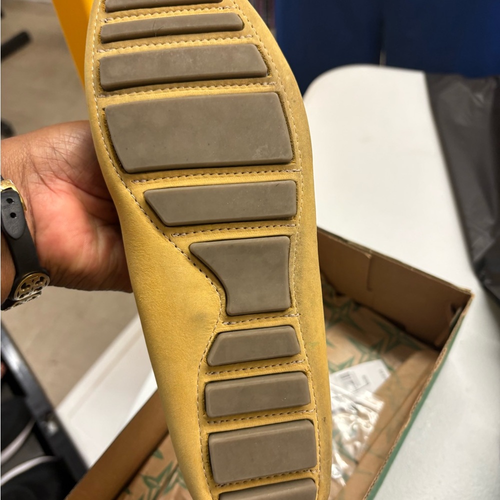 Eastland Yellow Slip-On Loafers with Classic Design - Picture 5 of 6